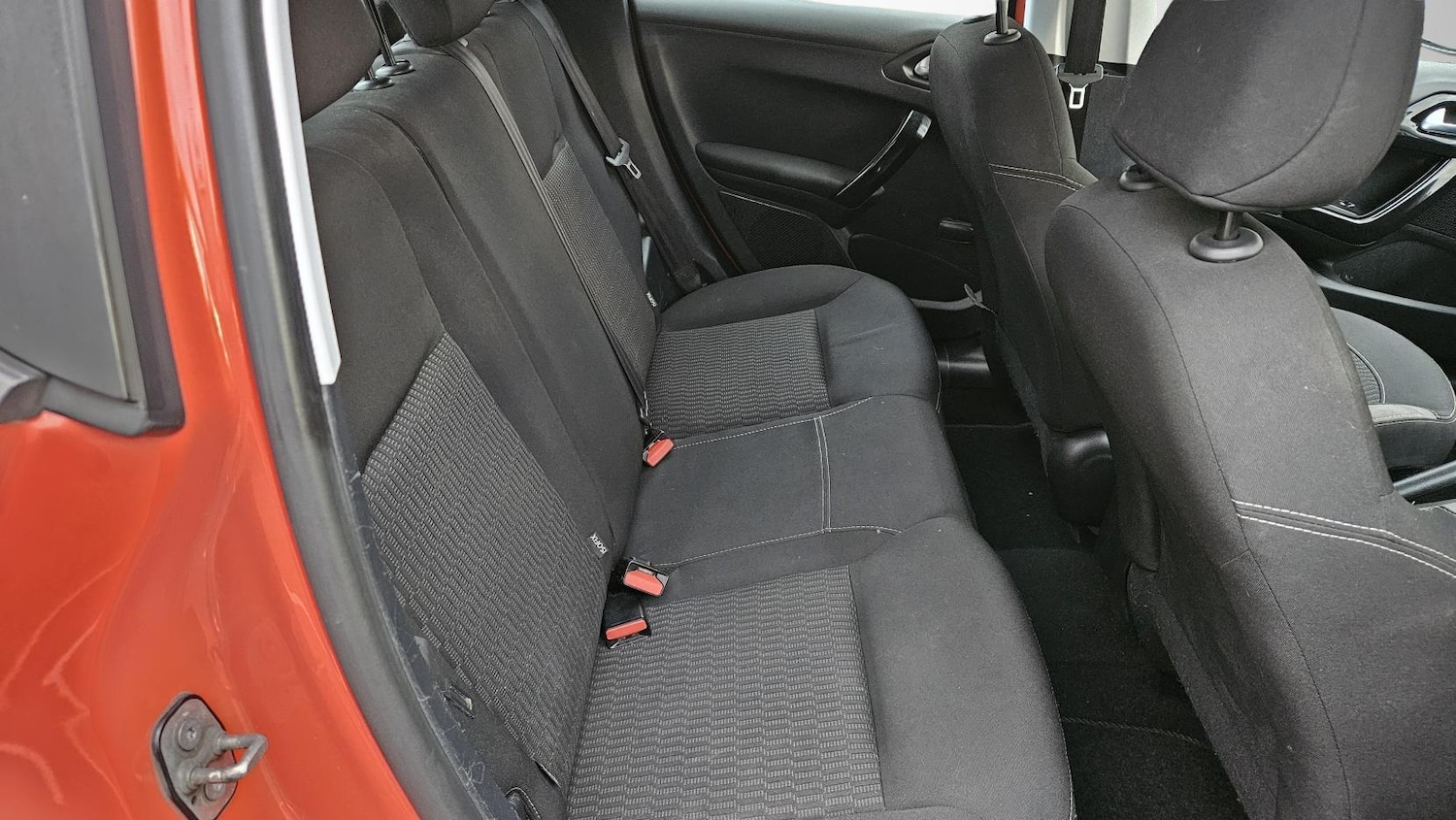 Used Peugeot 208 2016 for sale - 76507885: Photo 9