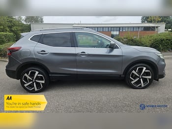 Used Nissan Qashqai 2017 for sale - 79683444: Photo