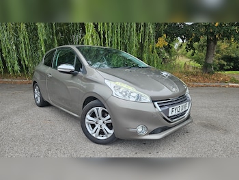 2013 (13) - 1.2 VTi Allure 3dr