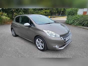 Used Peugeot 208 2013 for sale - 75903845: Photo