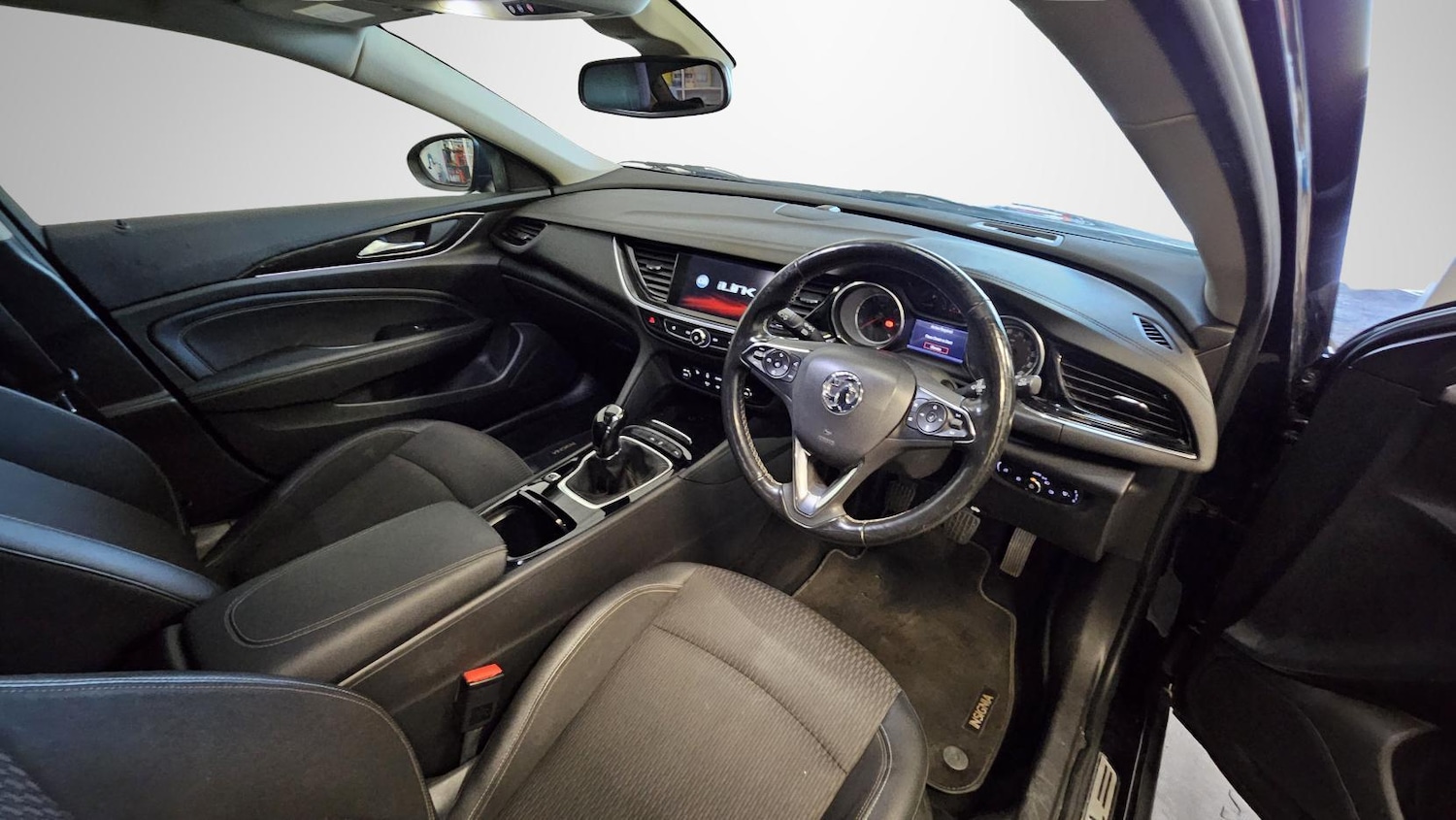 Used Vauxhall Insignia 2017 for sale - 76664901: Photo 11