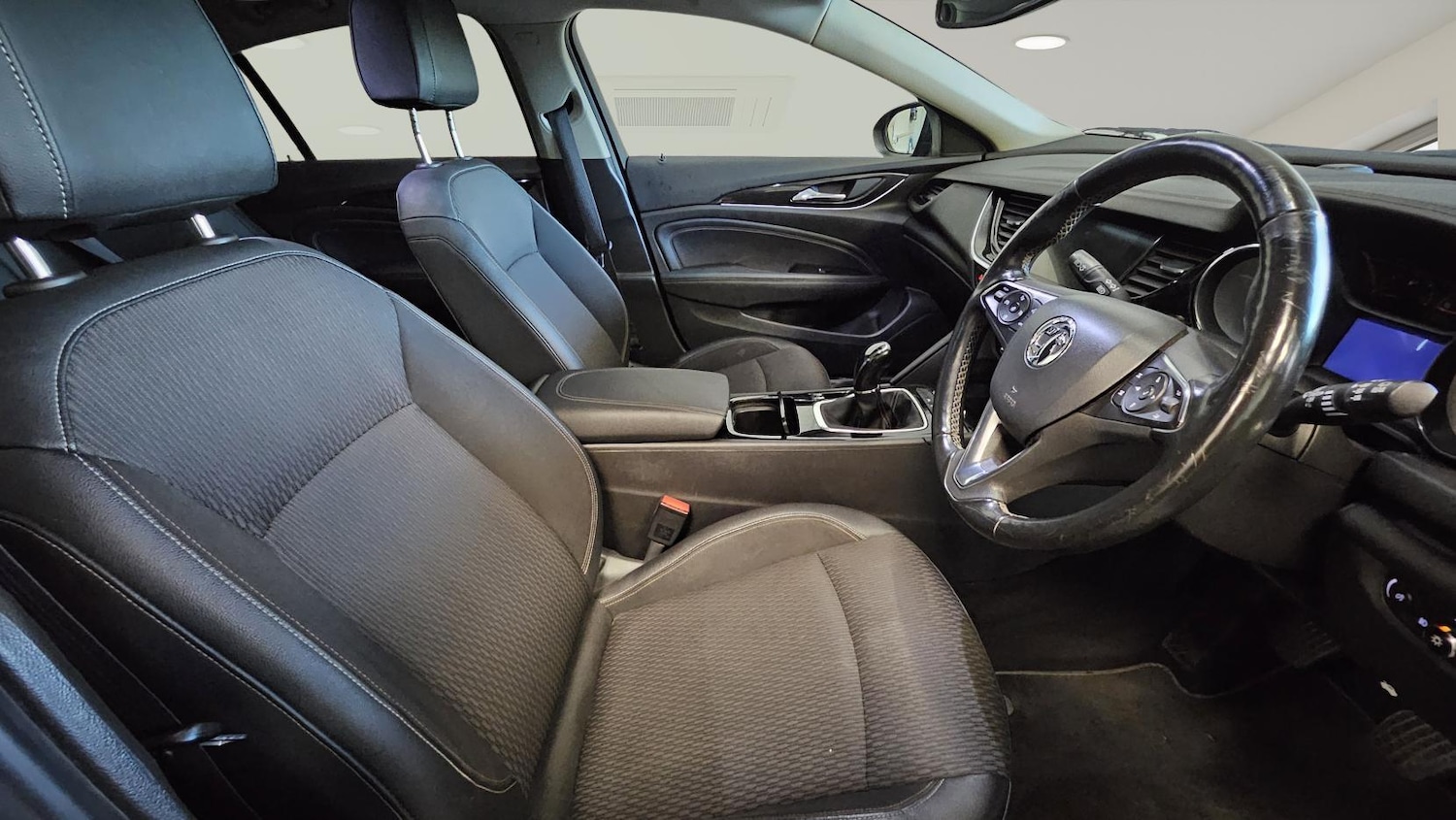 Used Vauxhall Insignia 2017 for sale - 76664901: Photo 12