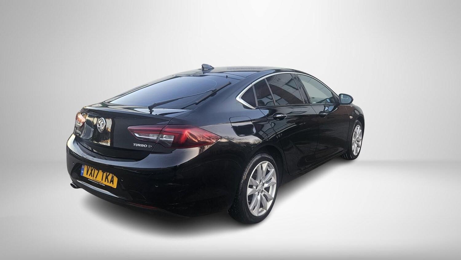 Used Vauxhall Insignia 2017 for sale - 76664901: Photo 3