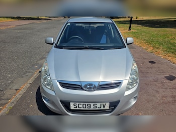 Used Hyundai i20 2009 for sale - 79184574: Photo