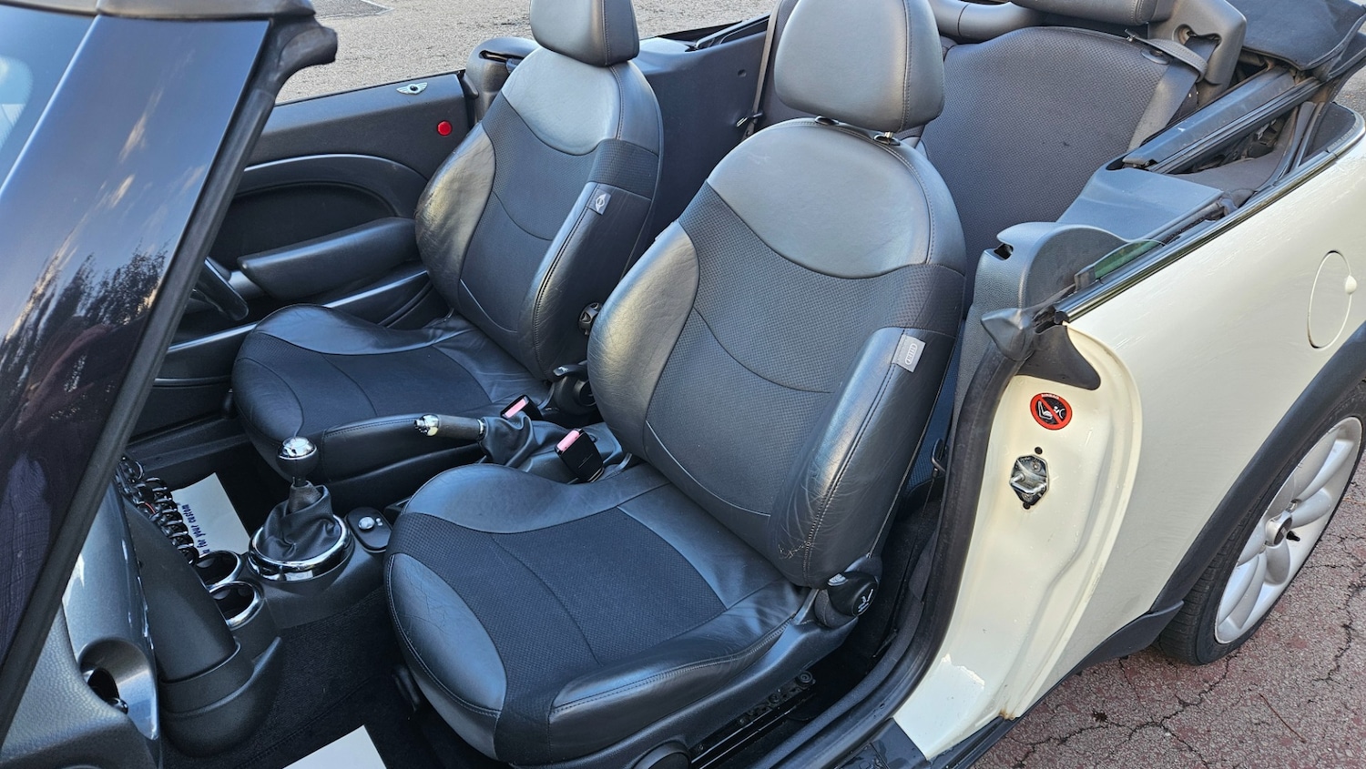 Used MINI Convertible 2007 for sale - 76404533: Photo 14