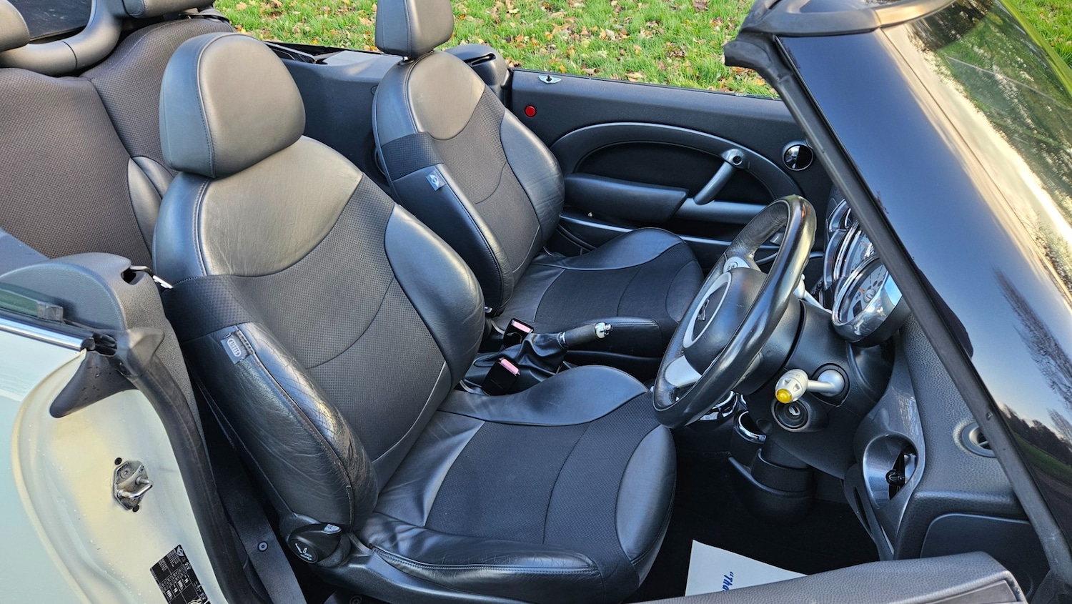 Used MINI Convertible 2007 for sale - 76404533: Photo 17