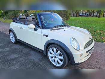Used MINI Convertible 2007 for sale - 76404533: Photo