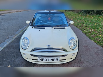 Used MINI Convertible 2007 for sale - 76404533: Photo