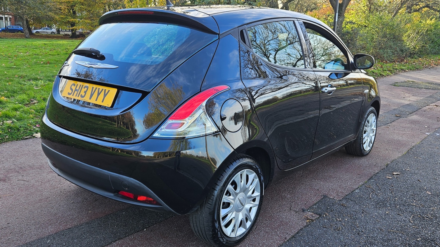 Used Chrysler Ypsilon 2013 for sale - 76445110: Photo 9