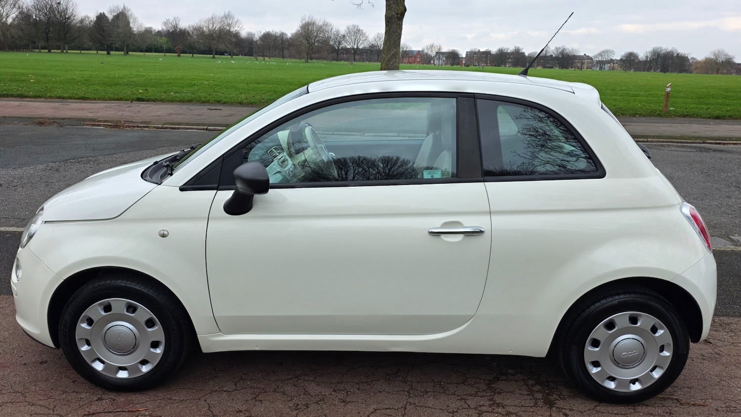 Used Fiat 500 2010 for sale - 77365591: Photo 5
