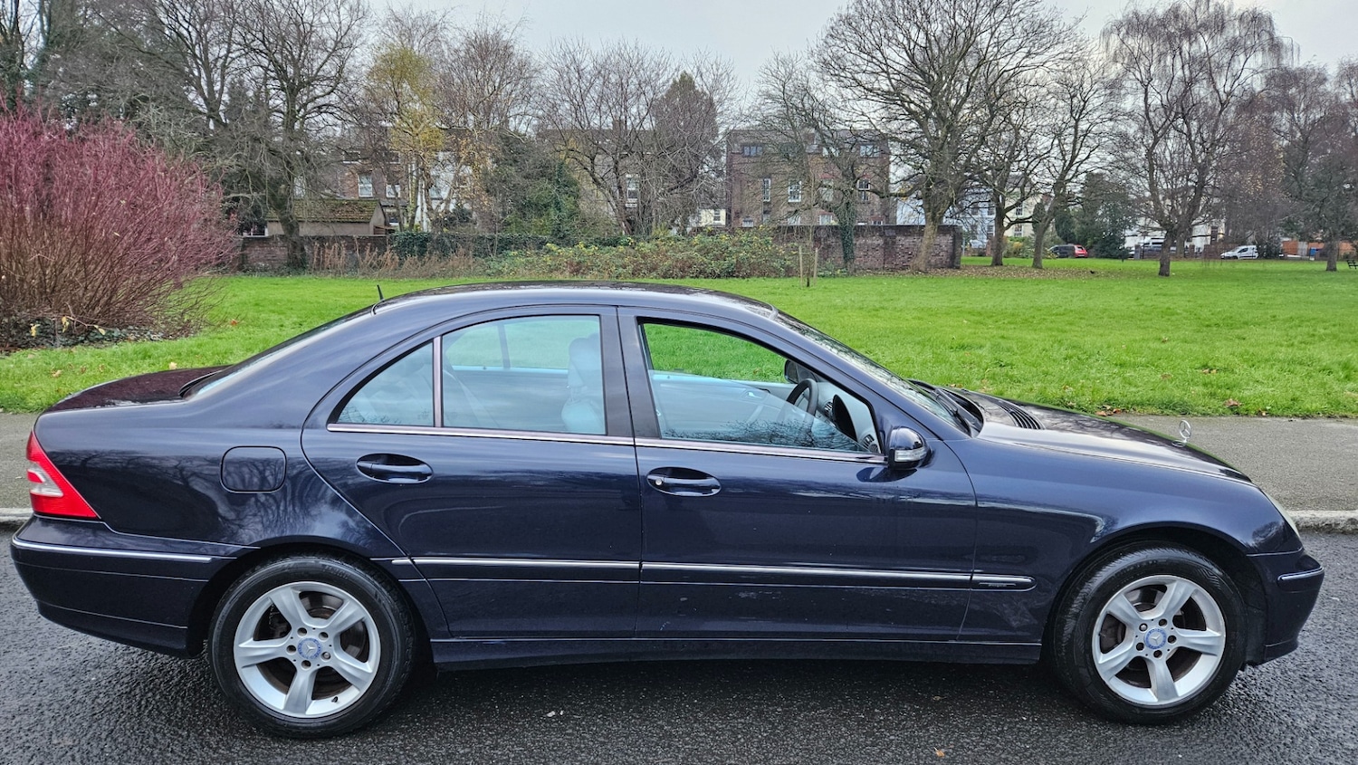 Used Mercedes-Benz C Class 2005 for sale - 76893318: Photo 10