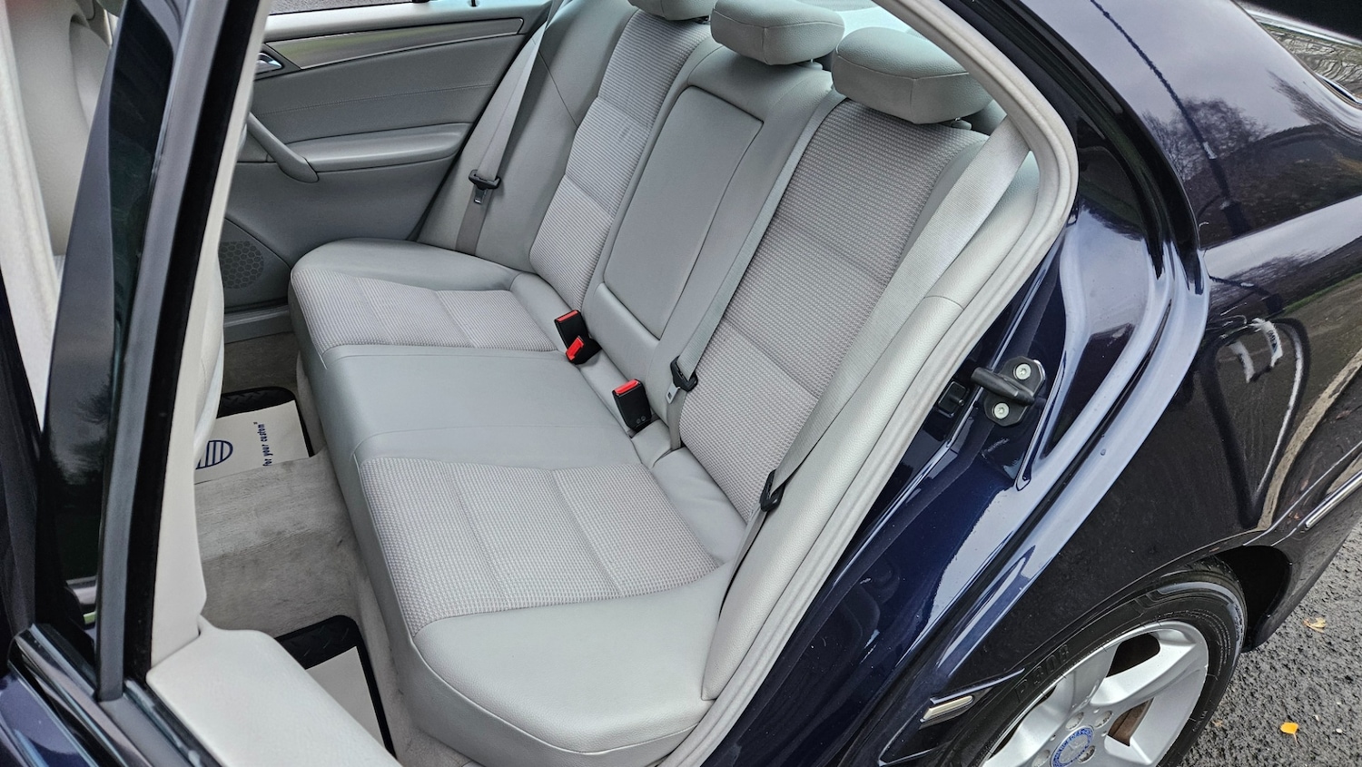 Used Mercedes-Benz C Class 2005 for sale - 76893318: Photo 15