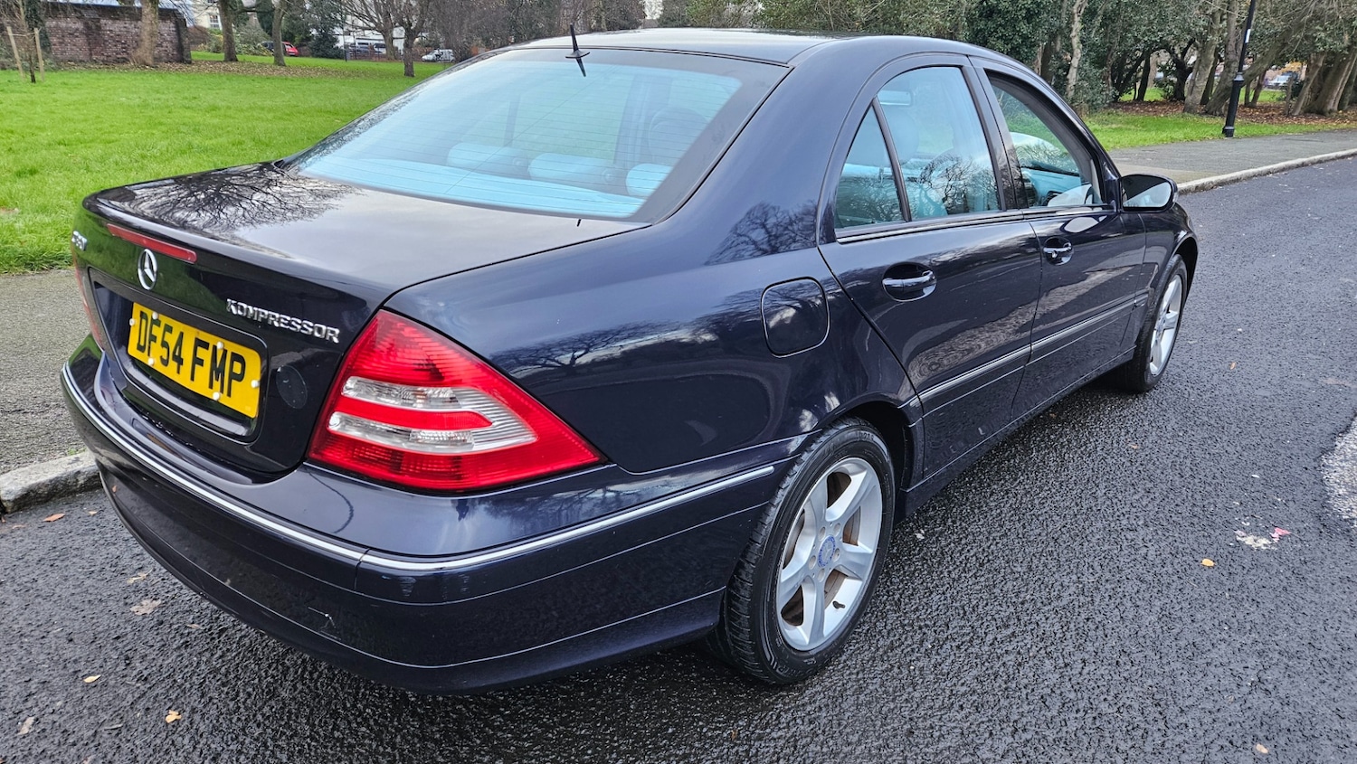 Used Mercedes-Benz C Class 2005 for sale - 76893318: Photo 9