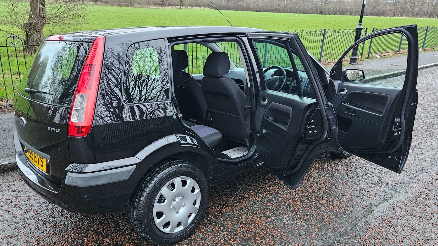 Used Ford Fusion 2009 for sale - 77274574: Photo 11