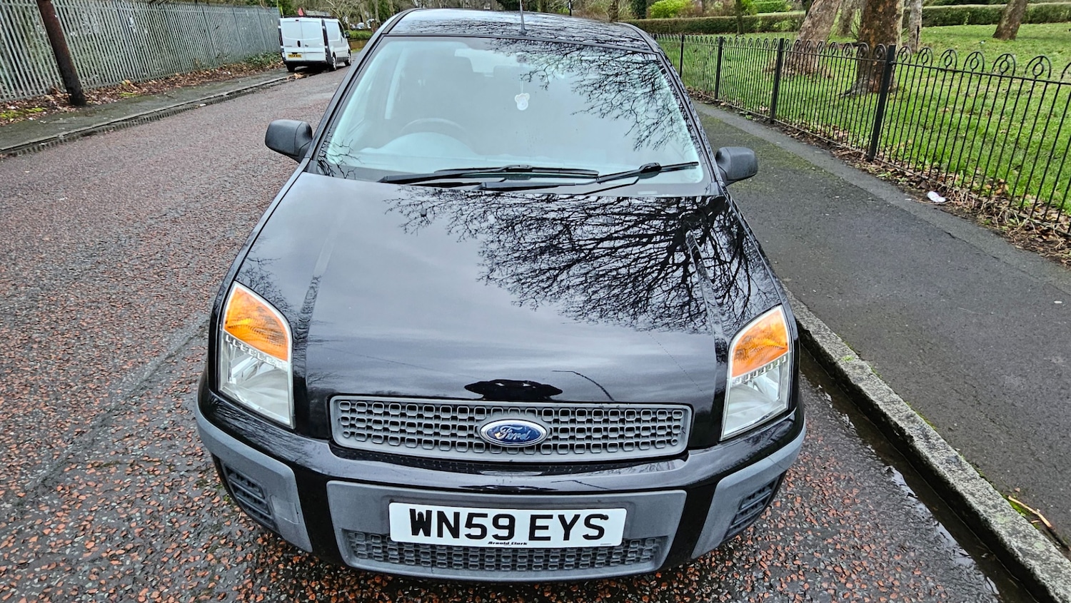 Used Ford Fusion 2009 for sale - 77274574: Photo 2