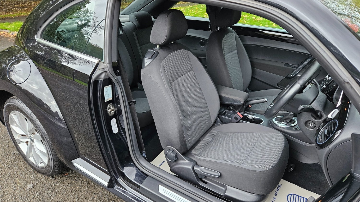 Used Volkswagen Beetle 2012 for sale - 76892599: Photo 18