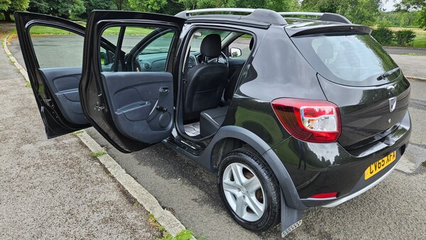 Used Dacia Sandero Stepway 2015 for sale - 75045002: Photo 12