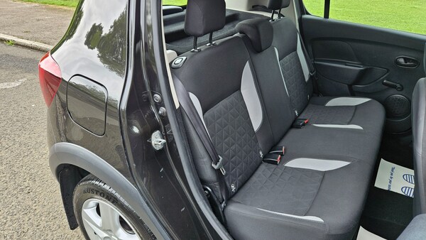 Used Dacia Sandero Stepway 2015 for sale - 75045002: Photo 17