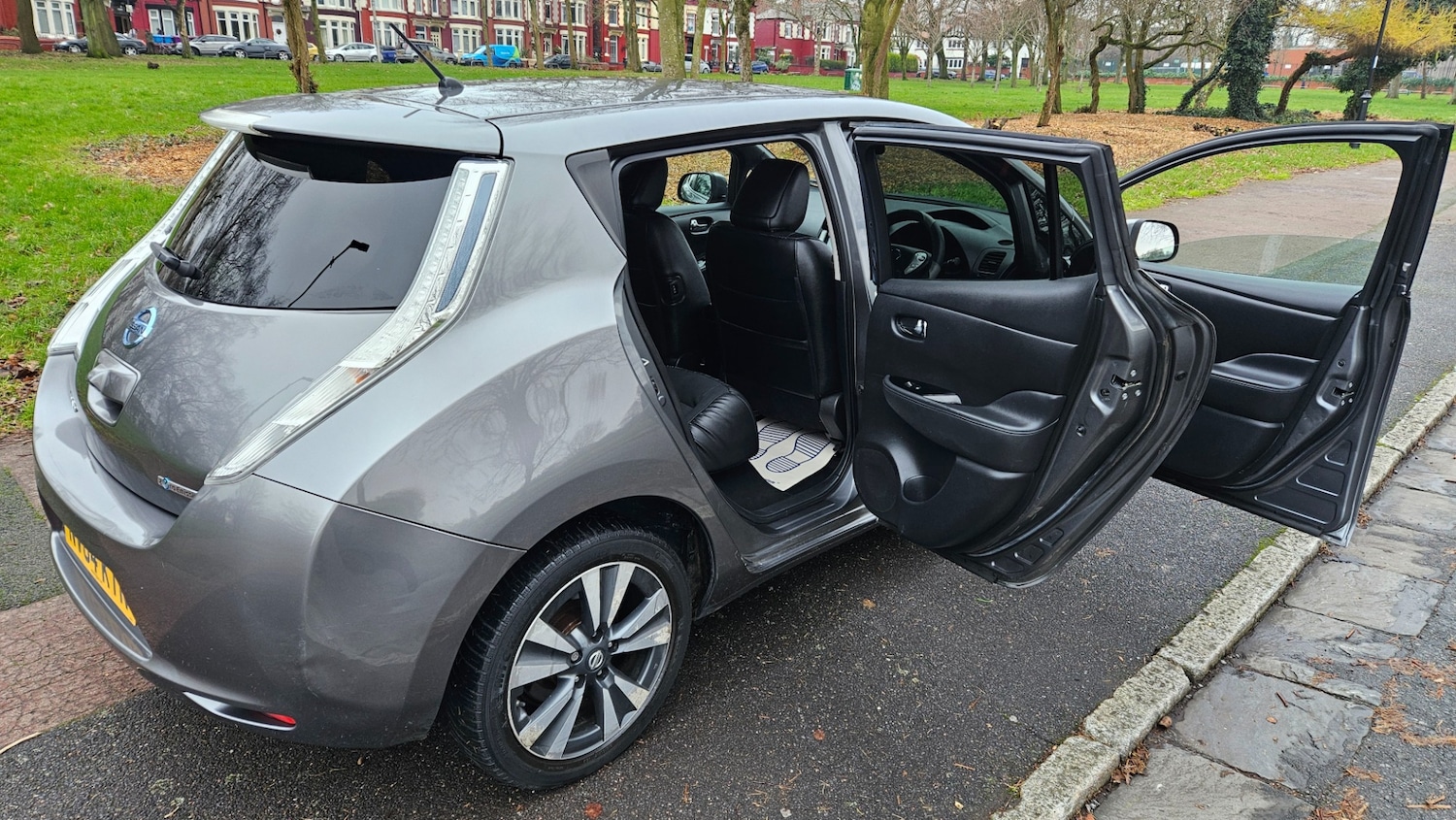 Used Nissan Leaf 2014 for sale - 77025316: Photo 11