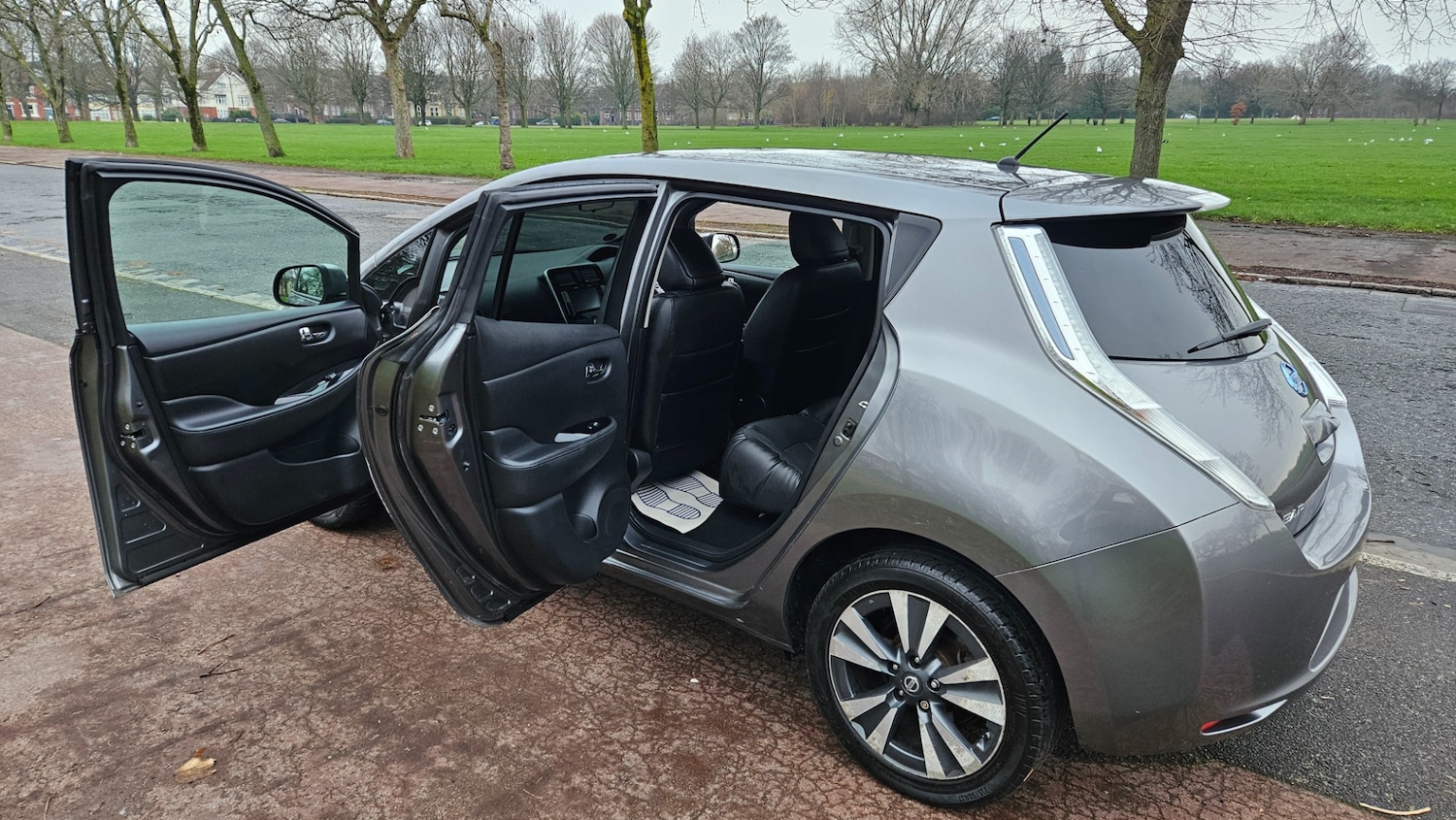 Used Nissan Leaf 2014 for sale - 77025316: Photo 12
