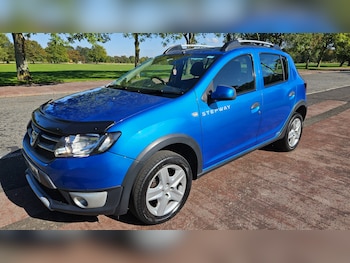Used Dacia Sandero Stepway 2014 for sale - 76129099: Photo 4