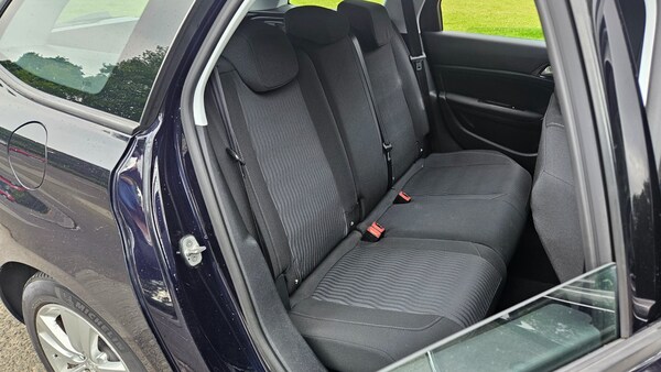 Used Peugeot 308 2017 for sale - 74940616: Photo 18