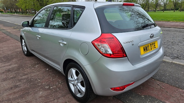 Used Kia Ceed 2011 for sale - 74720487: Photo 6