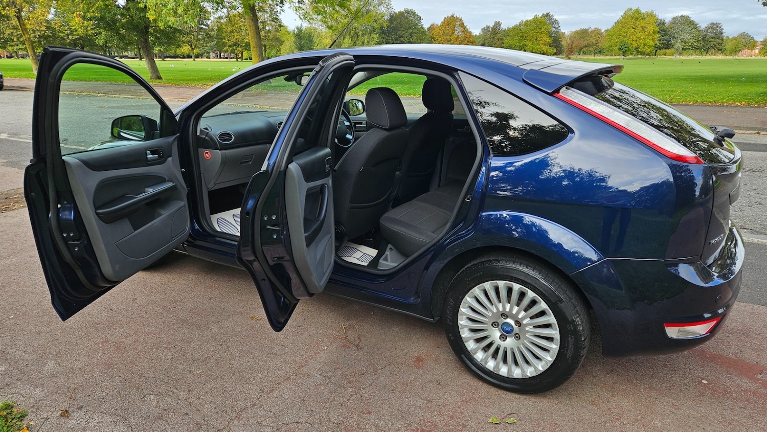 Used Ford Focus 2011 for sale - 76194391: Photo 12