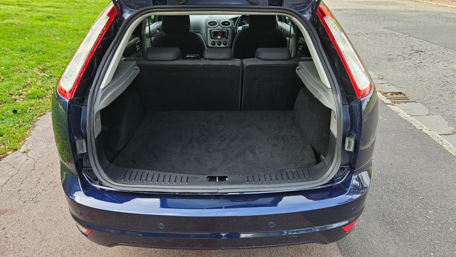 Used Ford Focus 2011 for sale - 76194391: Photo 14