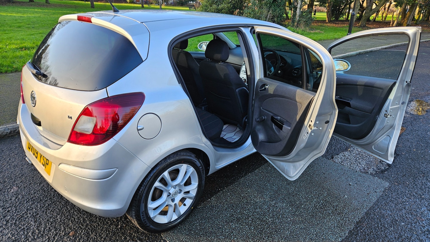 Used Vauxhall Corsa 2009 for sale - 77003613: Photo 11