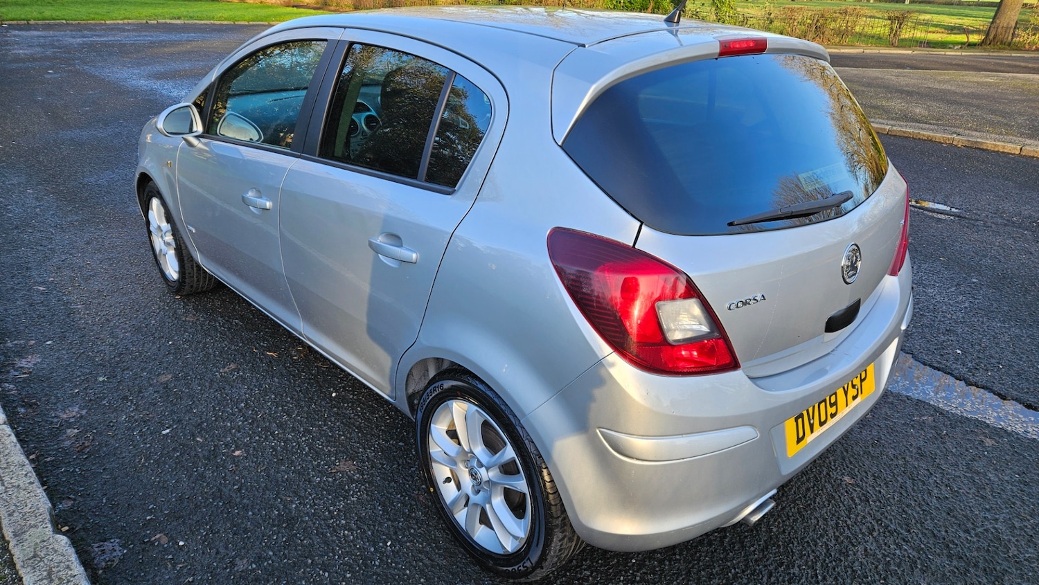 Used Vauxhall Corsa 2009 for sale - 77003613: Photo 6