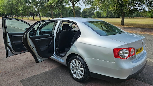 Used Volkswagen Jetta 2010 for sale - 75680665: Photo 12