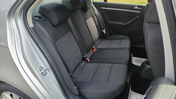 Used Volkswagen Jetta 2010 for sale - 75680665: Photo 17