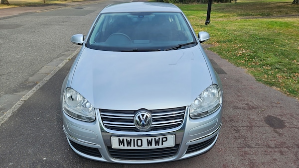 Used Volkswagen Jetta 2010 for sale - 75680665: Photo 2