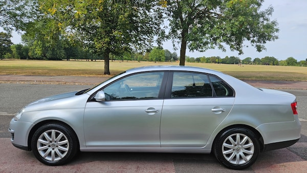 Used Volkswagen Jetta 2010 for sale - 75680665: Photo 5