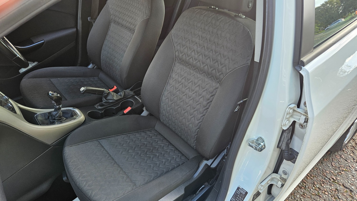 Used Vauxhall Astra 2013 for sale - 76130930: Photo 15