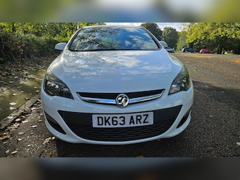 Used Vauxhall Astra 2013 for sale - 76130930: Photo 3