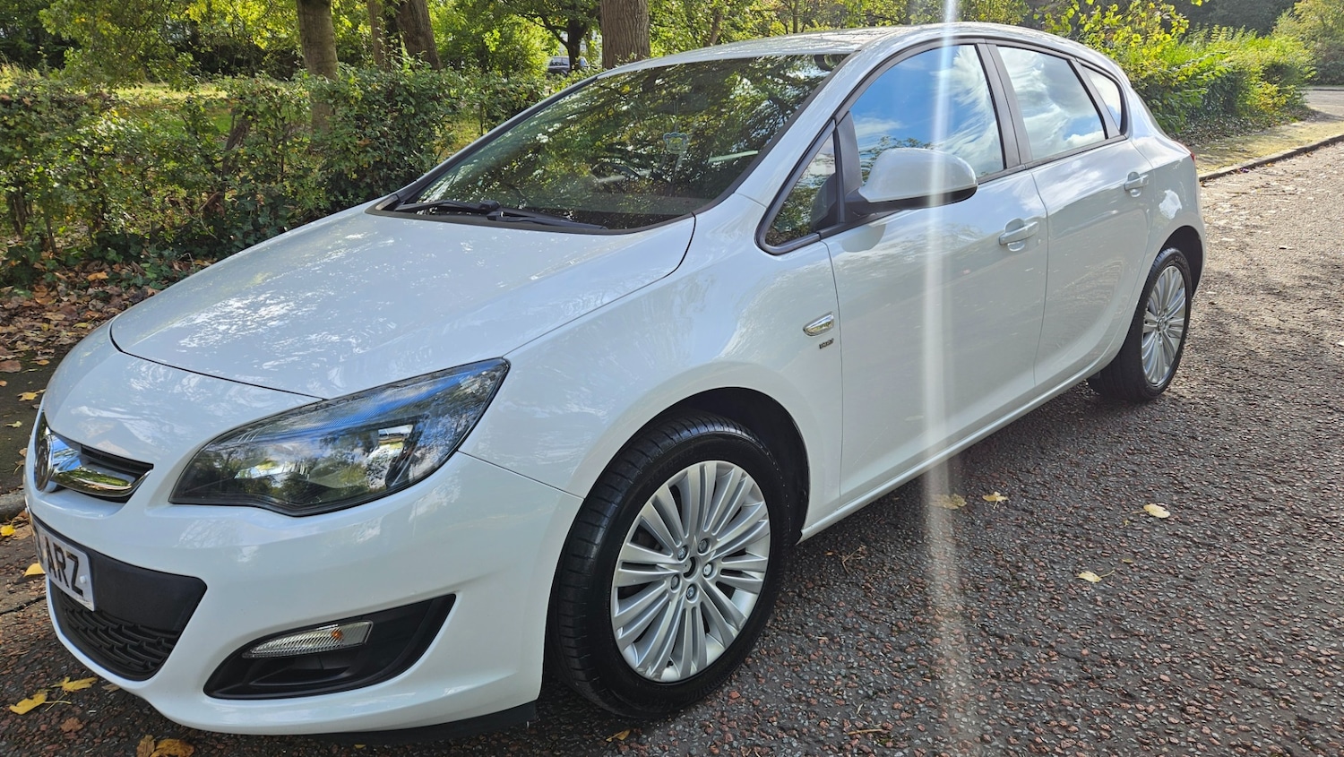 Used Vauxhall Astra 2013 for sale - 76130930: Photo 4