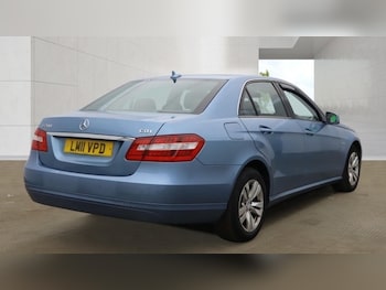 Used Mercedes-Benz E Class 2011 for sale - 79031006: Photo