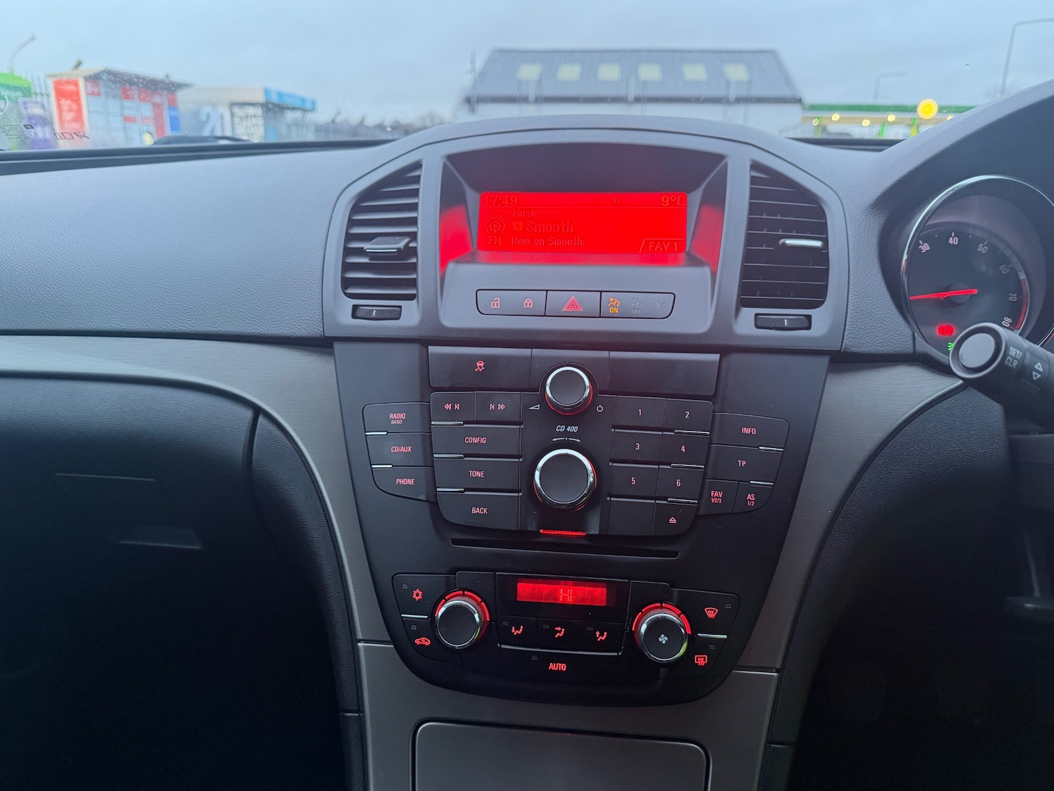 Used Vauxhall Insignia 2010 for sale - 77821988: Photo 14