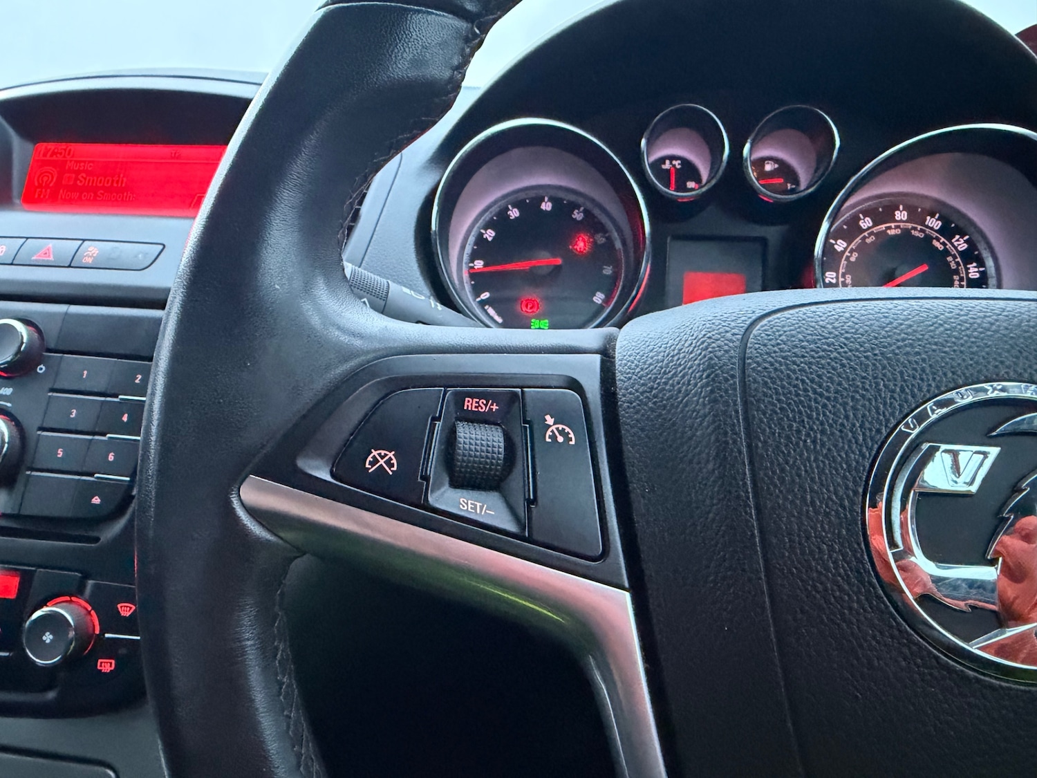 Used Vauxhall Insignia 2010 for sale - 77821988: Photo 17