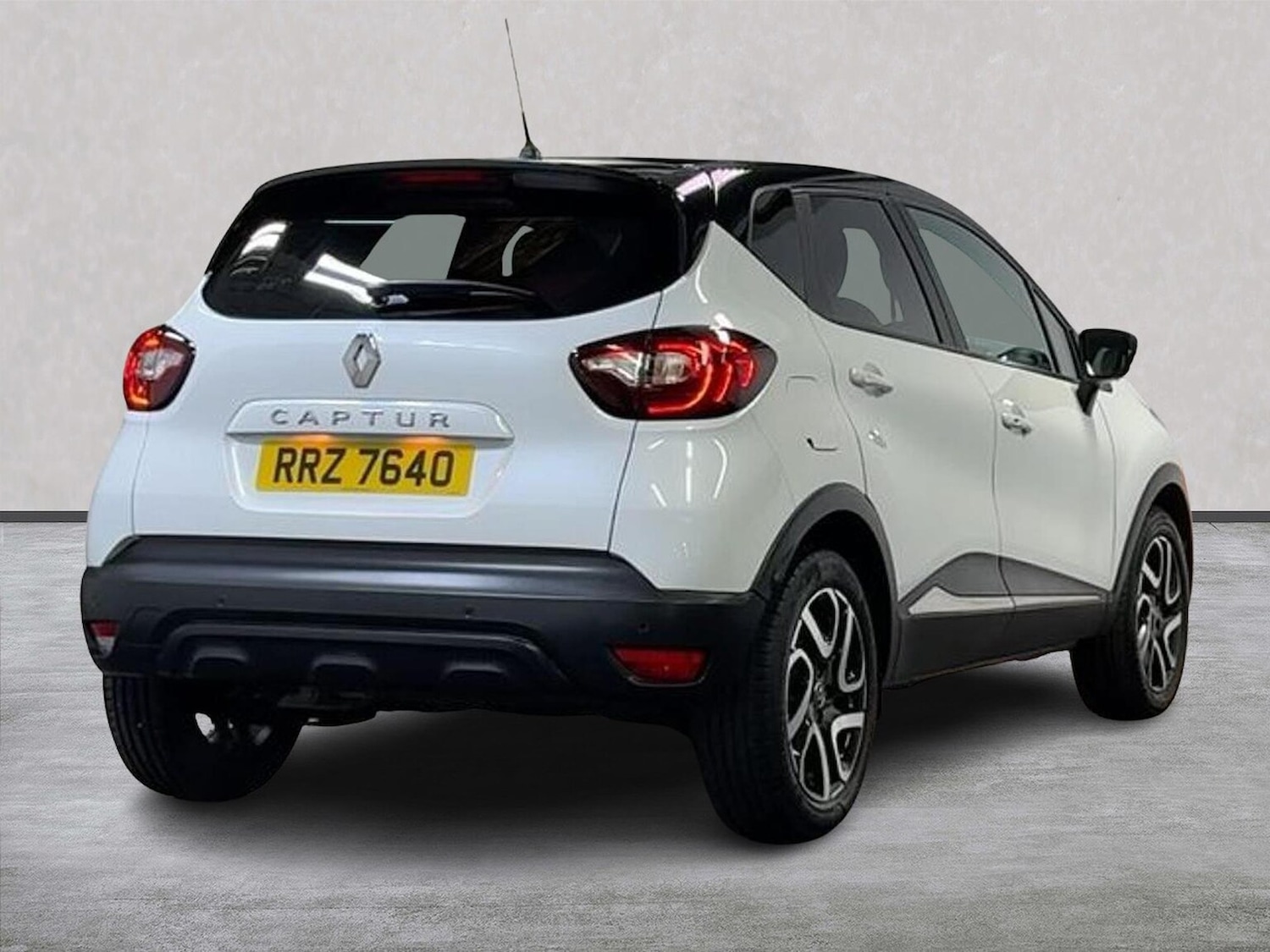 Used Renault Captur 2020 for sale - 76504968: Photo 18