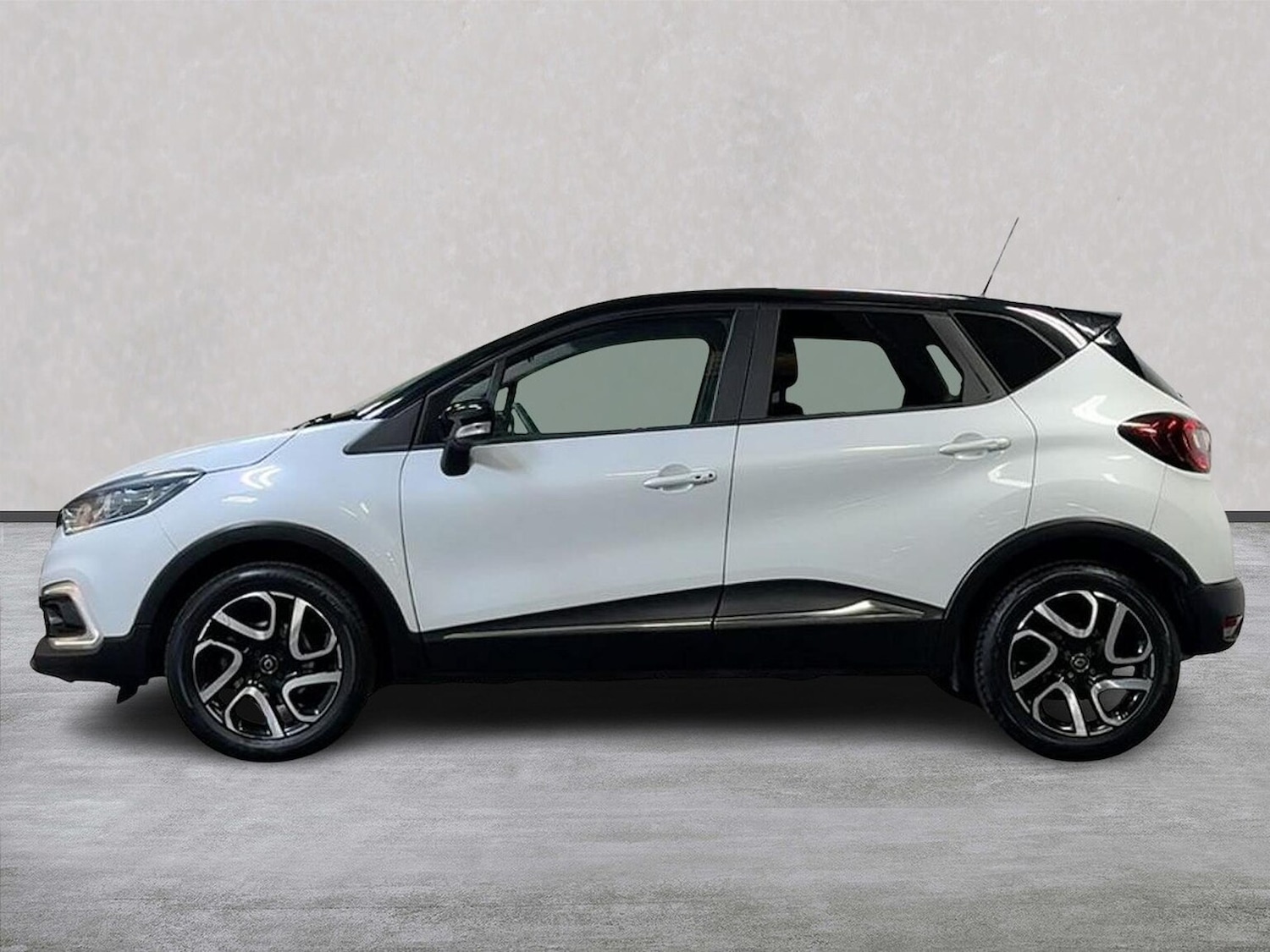 Used Renault Captur 2020 for sale - 76504968: Photo 19