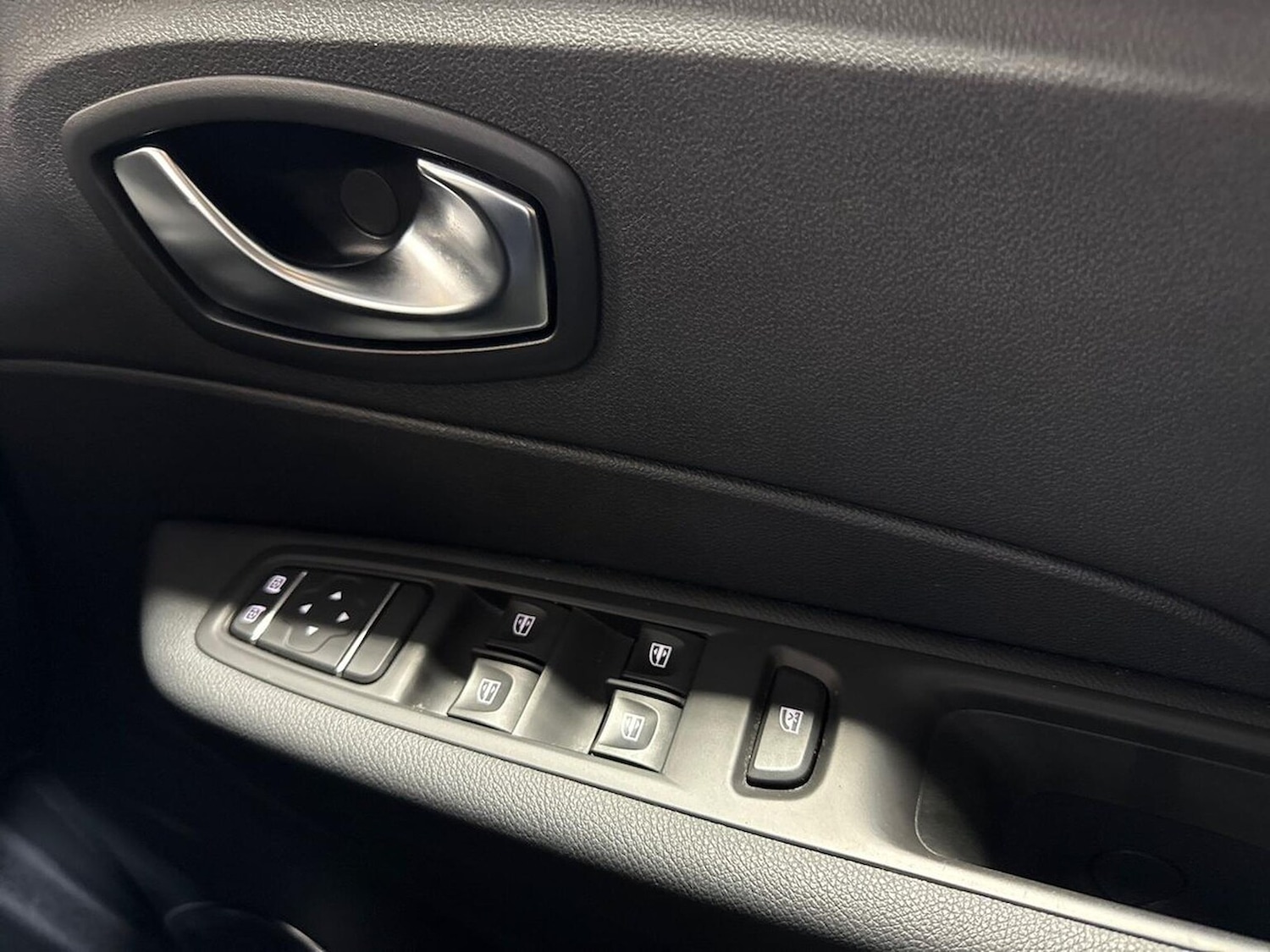 Used Renault Captur 2020 for sale - 76504968: Photo 21