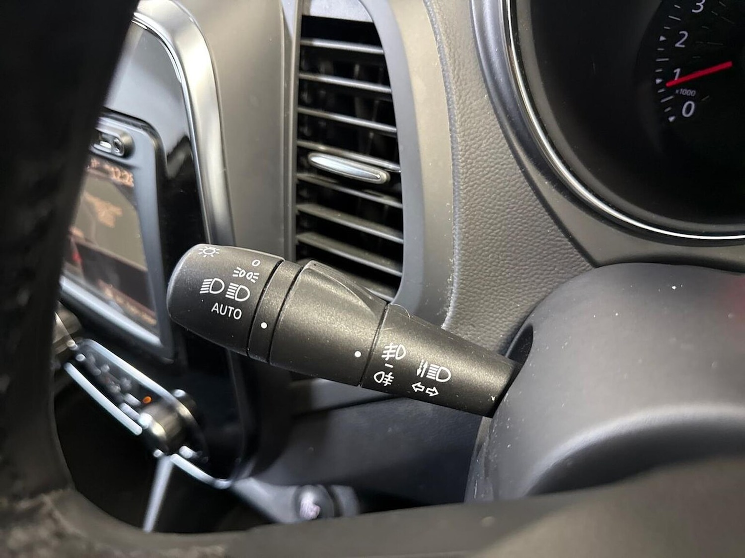 Used Renault Captur 2020 for sale - 76504968: Photo 26