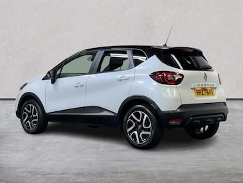 Used Renault Captur 2020 for sale - 76504968: Photo