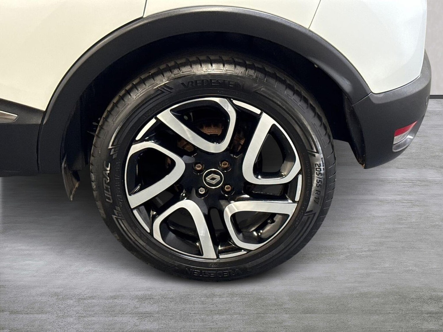 Used Renault Captur 2020 for sale - 76504968: Photo 6