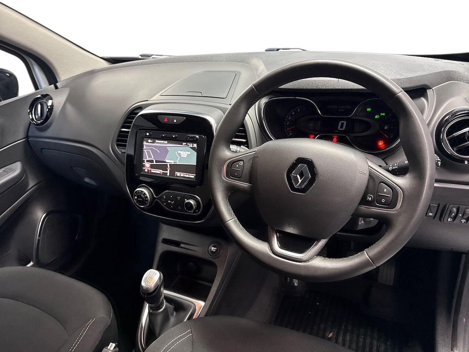 Used Renault Captur 2020 for sale - 76504968: Photo 8