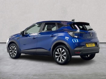 Used Renault Captur 2026 for sale - 79495135: Photo