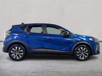 Used Renault Captur 2026 for sale - 79495135: Photo